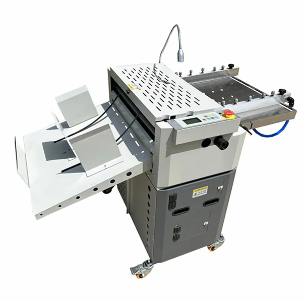 Automatic High Speed Slitting  - Die Cutting Machine recension och pris